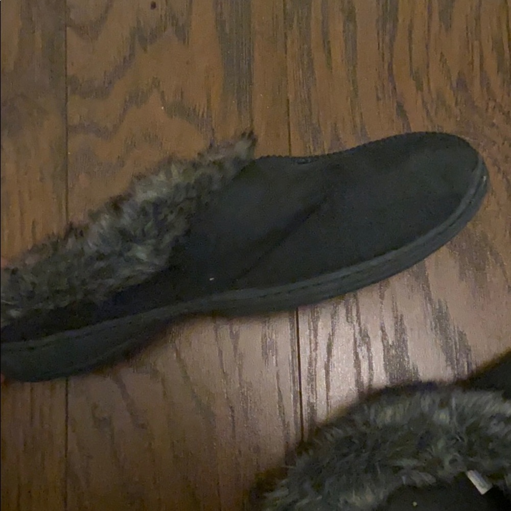 Slippers - Picture 2 of 2